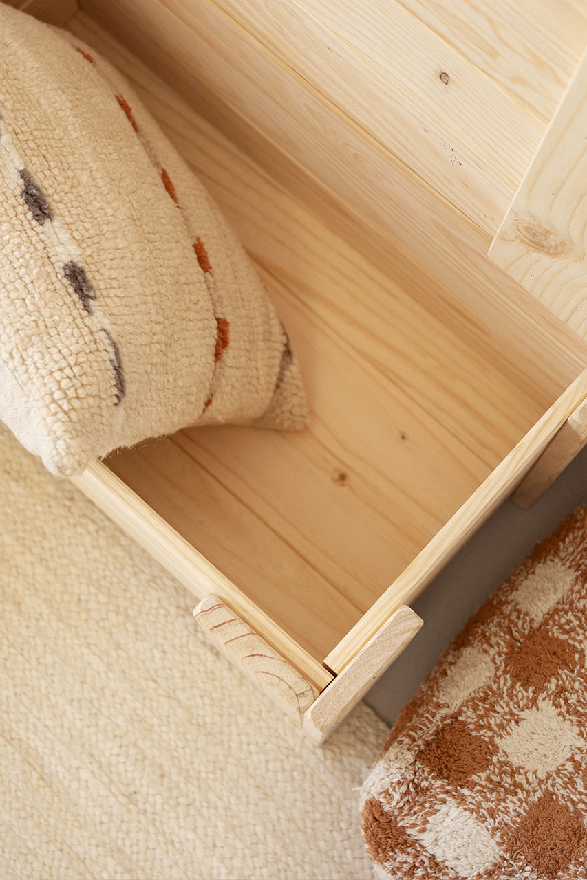 Imagen de ambiente 4 para:Ba&uacute;l de madera maciza